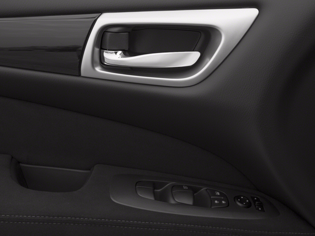 2016 Nissan Pathfinder SV