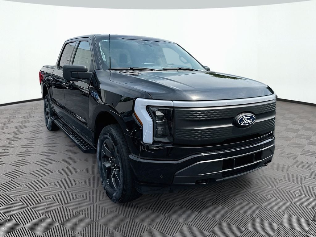 2024 Ford F-150 Lightning Flash