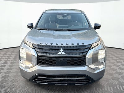 2023 Mitsubishi Outlander SE Black Edition