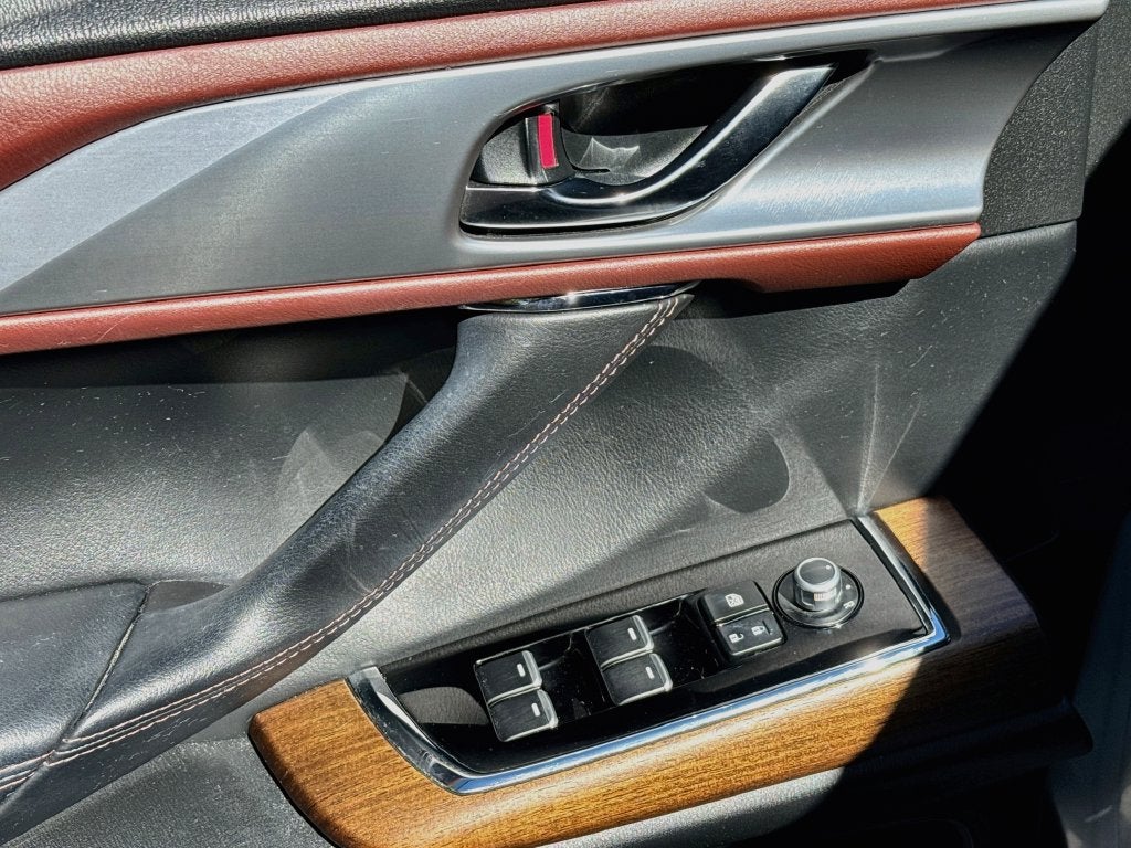 2018 Mazda Mazda CX-9 Signature