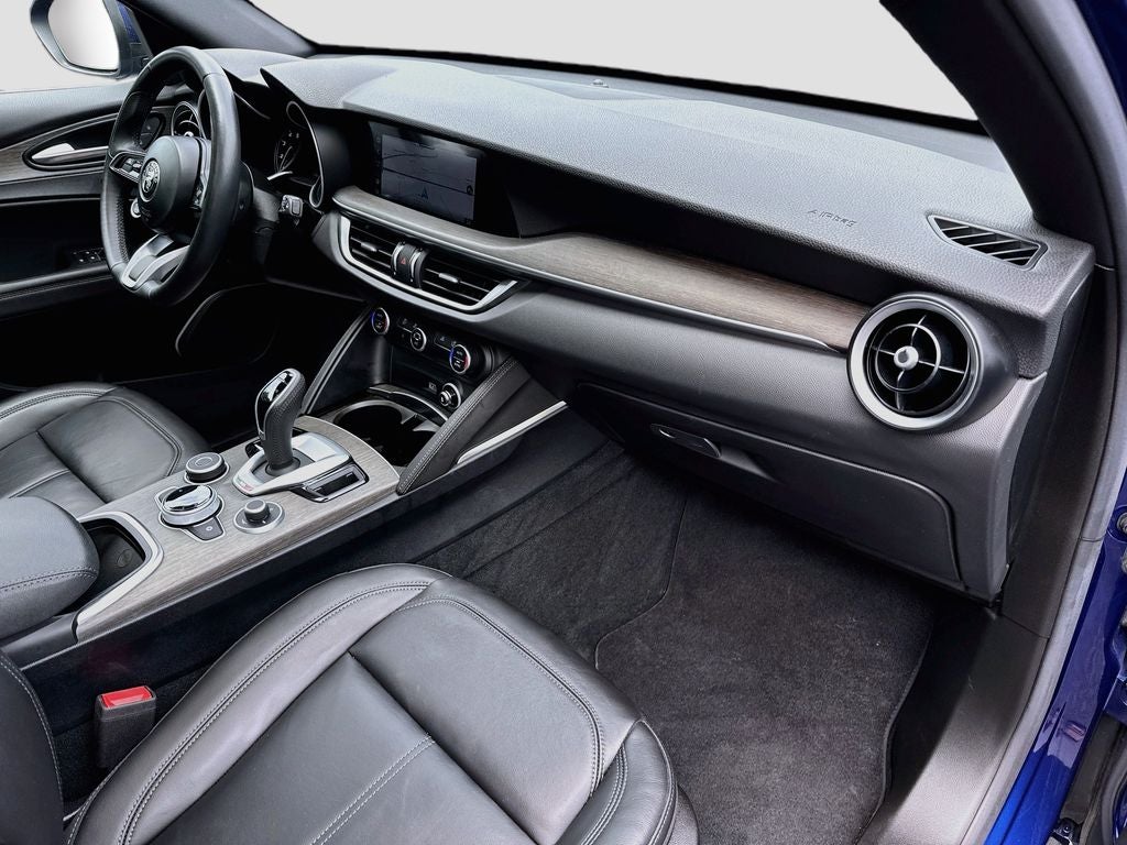 2023 Alfa Romeo Stelvio Ti