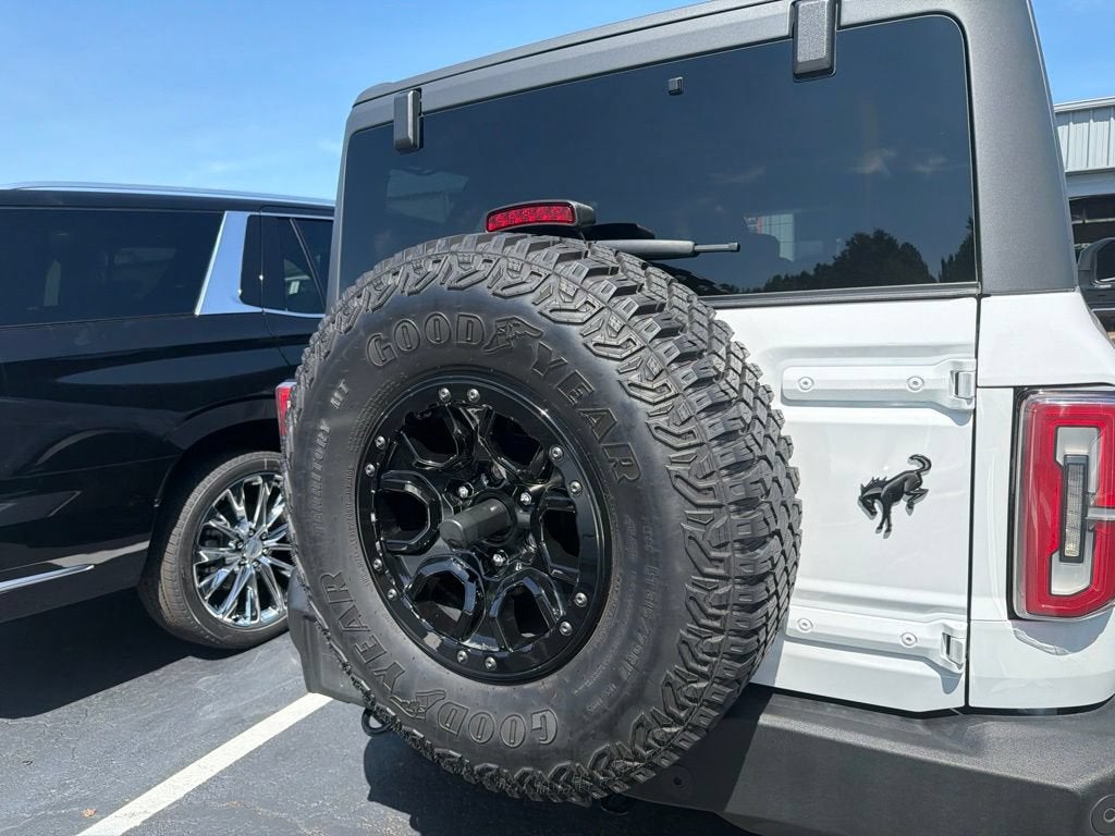 2023 Ford Bronco Base