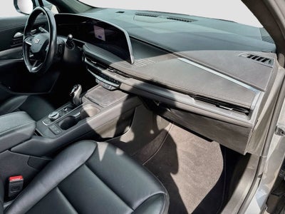 2024 Cadillac XT4 Premium Luxury