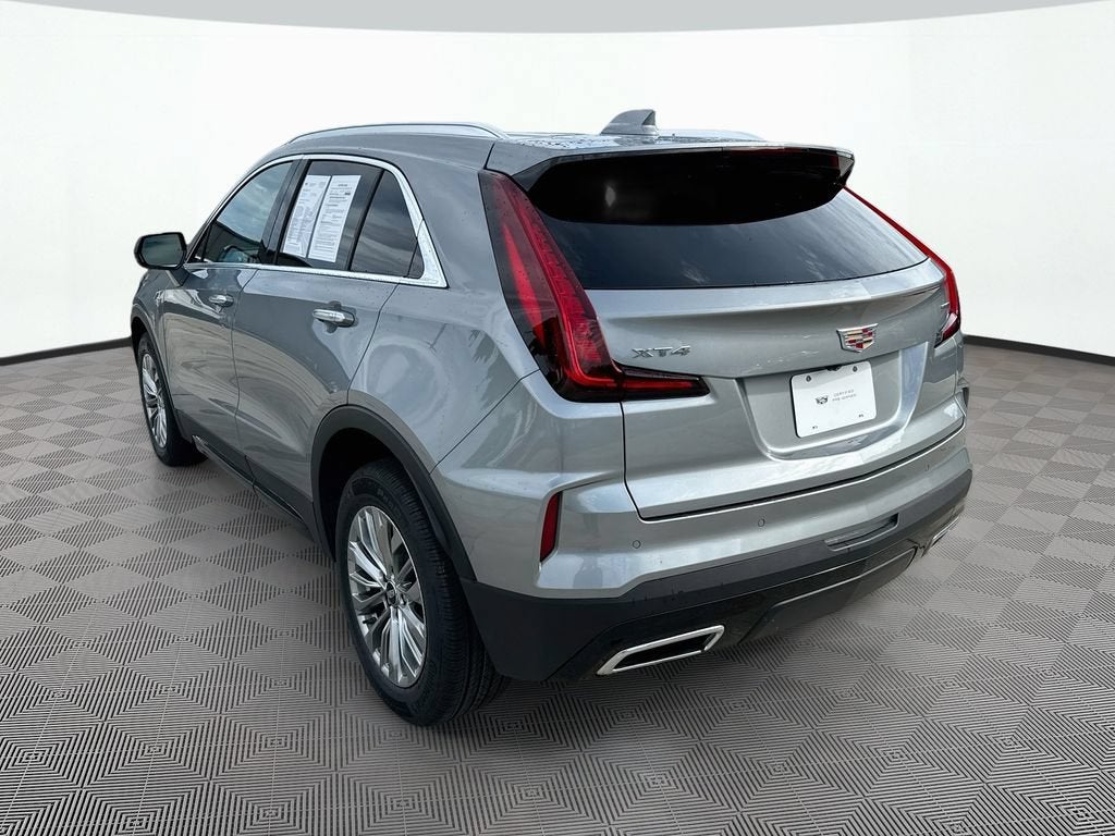 2024 Cadillac XT4 Premium Luxury