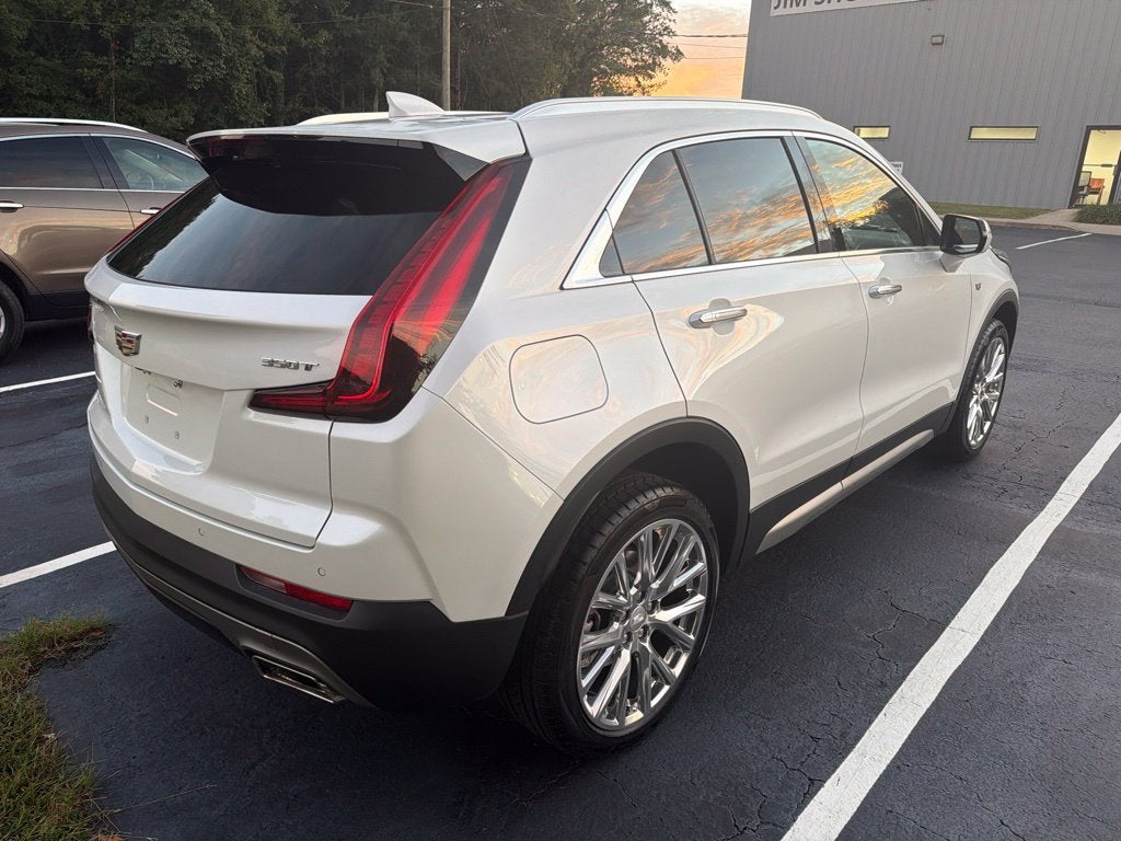 2023 Cadillac XT4 FWD Premium Luxury