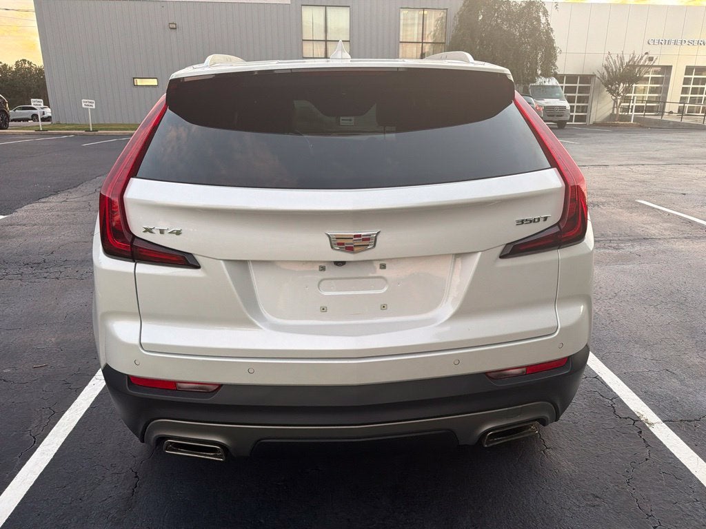 2023 Cadillac XT4 FWD Premium Luxury