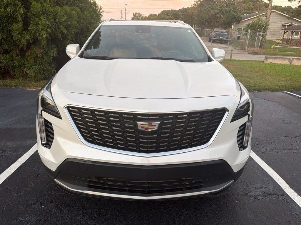 2023 Cadillac XT4 FWD Premium Luxury