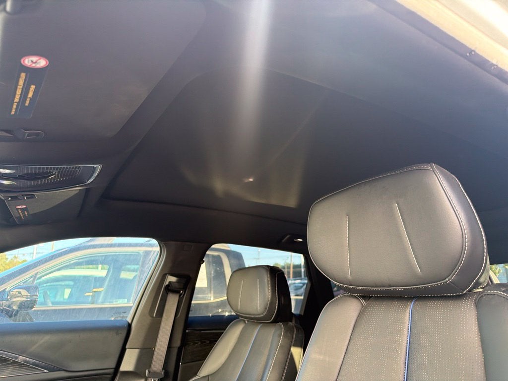 2024 Cadillac LYRIQ Luxury 1