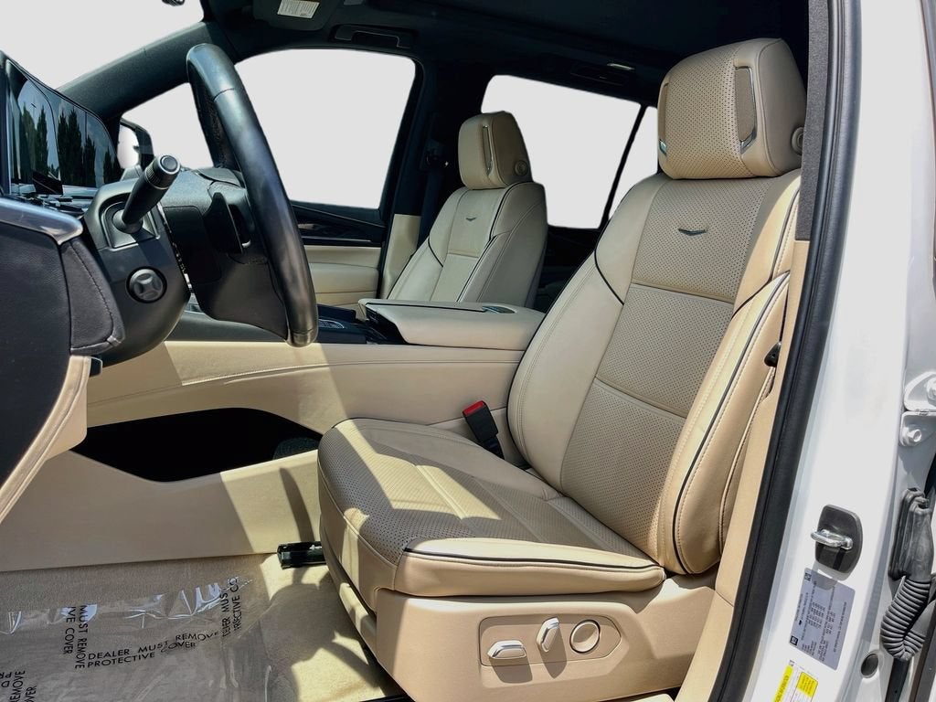2022 Cadillac Escalade Premium Luxury
