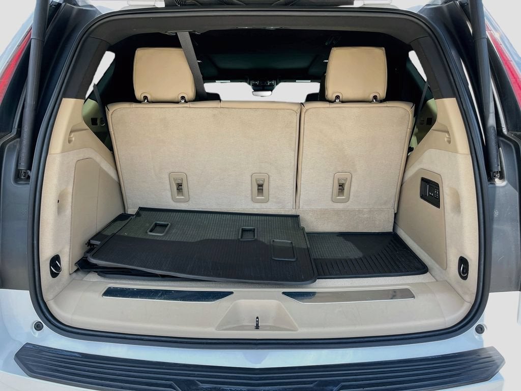 2022 Cadillac Escalade Premium Luxury