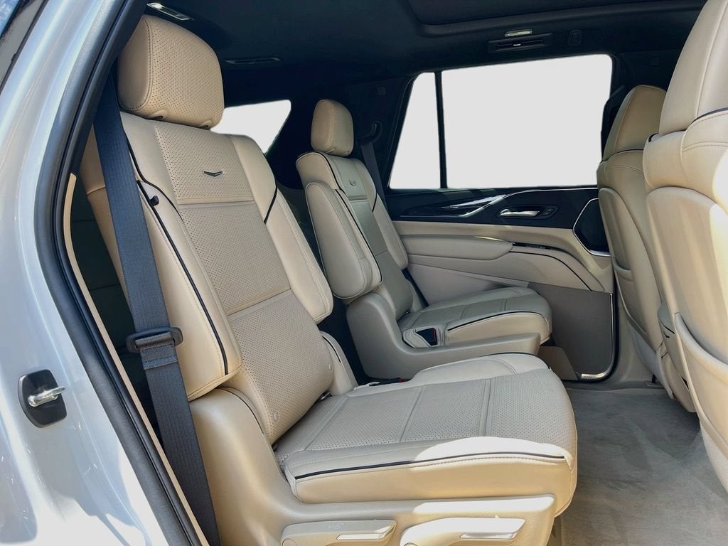 2022 Cadillac Escalade Premium Luxury