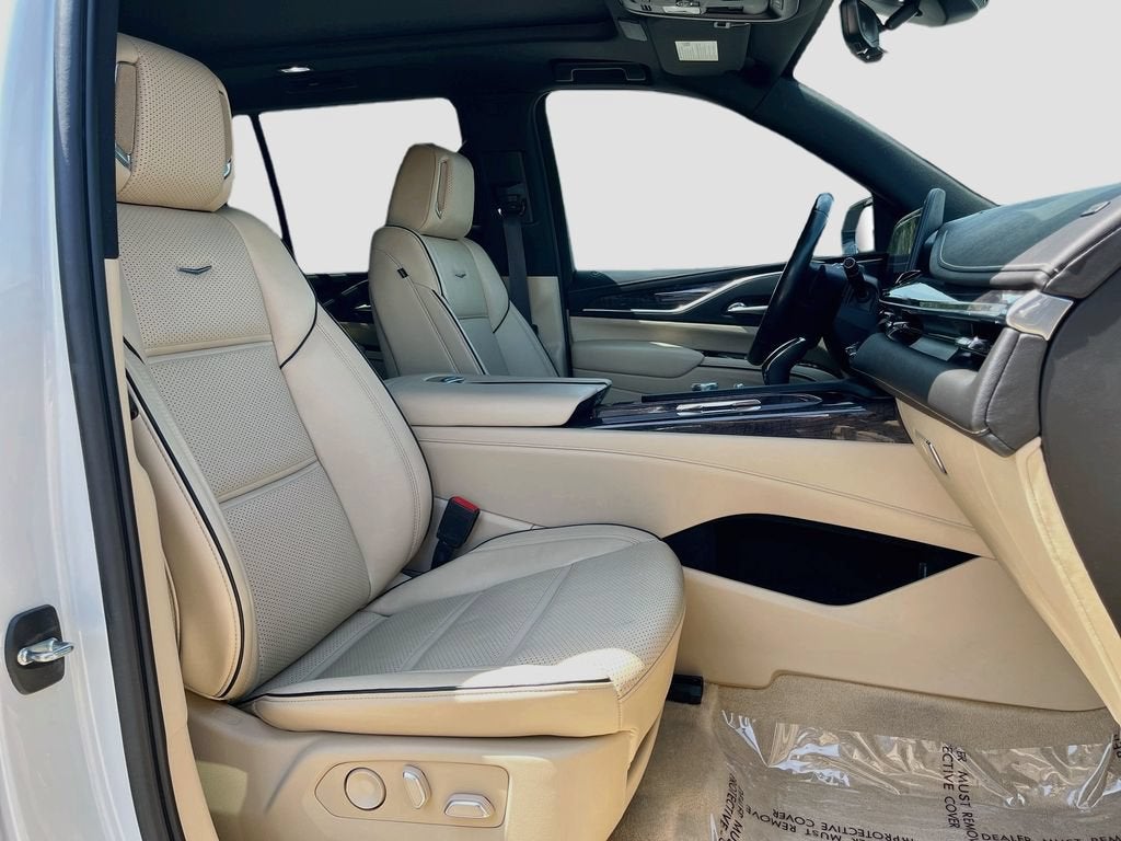 2022 Cadillac Escalade Premium Luxury