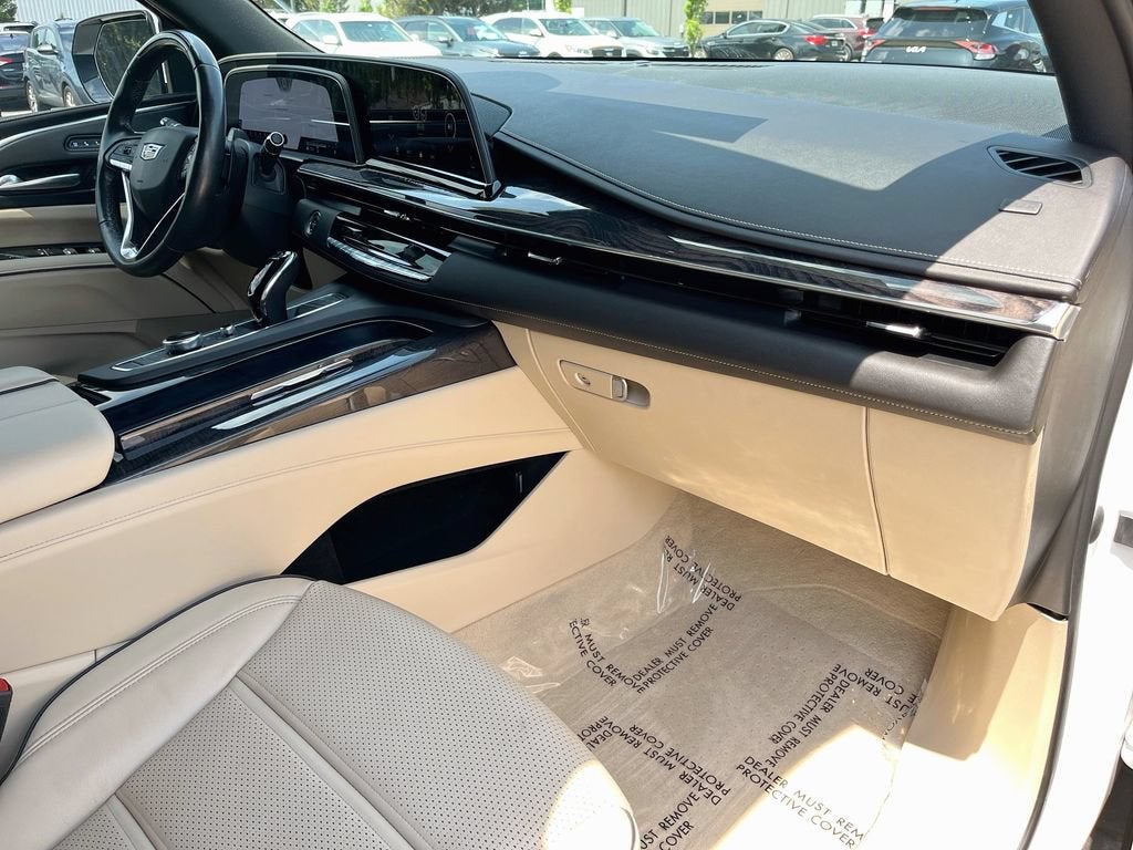 2022 Cadillac Escalade Premium Luxury