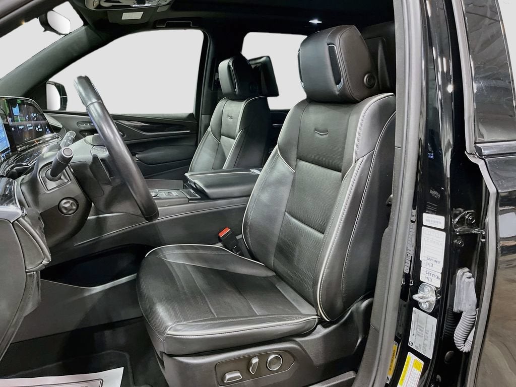 2023 Cadillac Escalade Sport