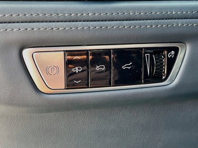2025 Cadillac ESCALADE IQ Luxury 2