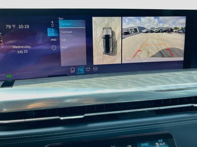 2025 Cadillac ESCALADE IQ Luxury 2