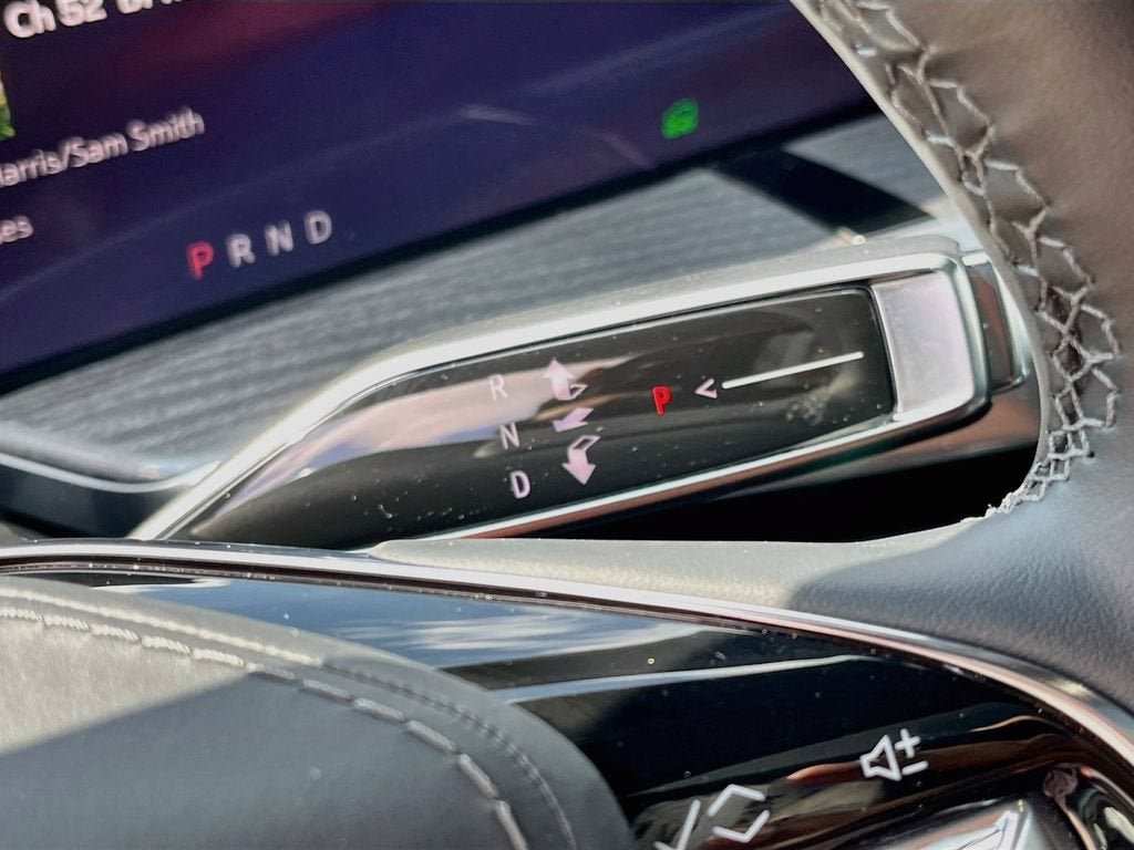 2025 Cadillac ESCALADE IQ Luxury 2