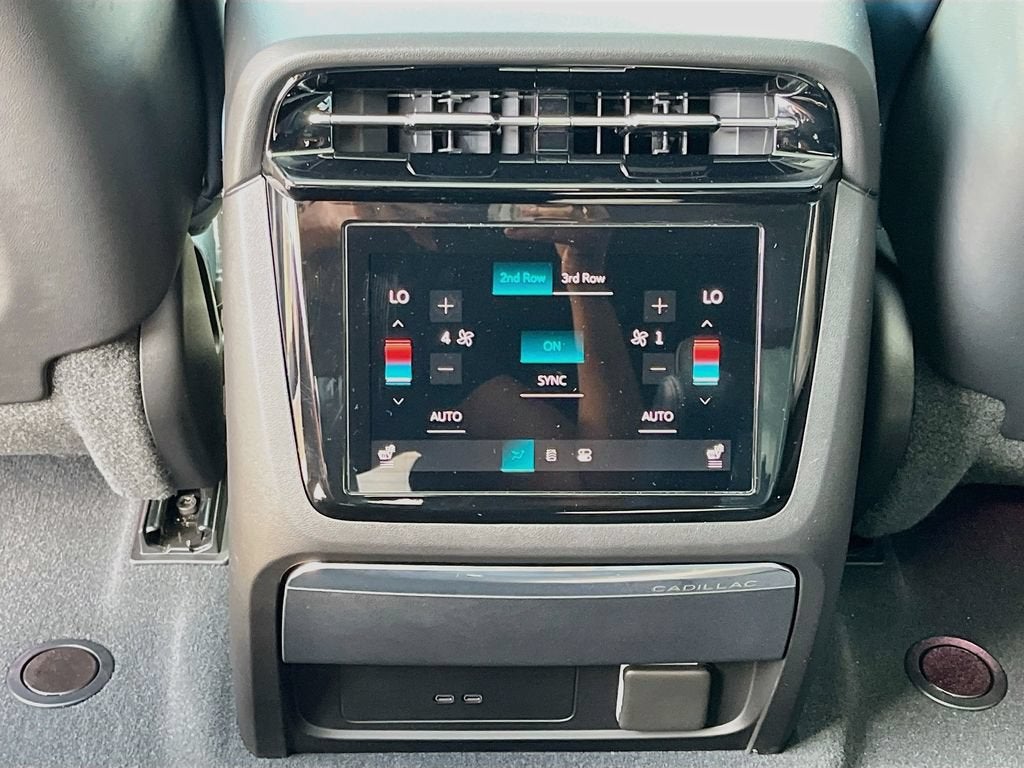 2025 Cadillac ESCALADE IQ Luxury 2