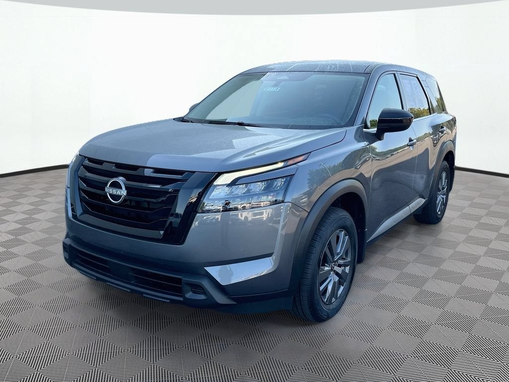 2025 Nissan Pathfinder S