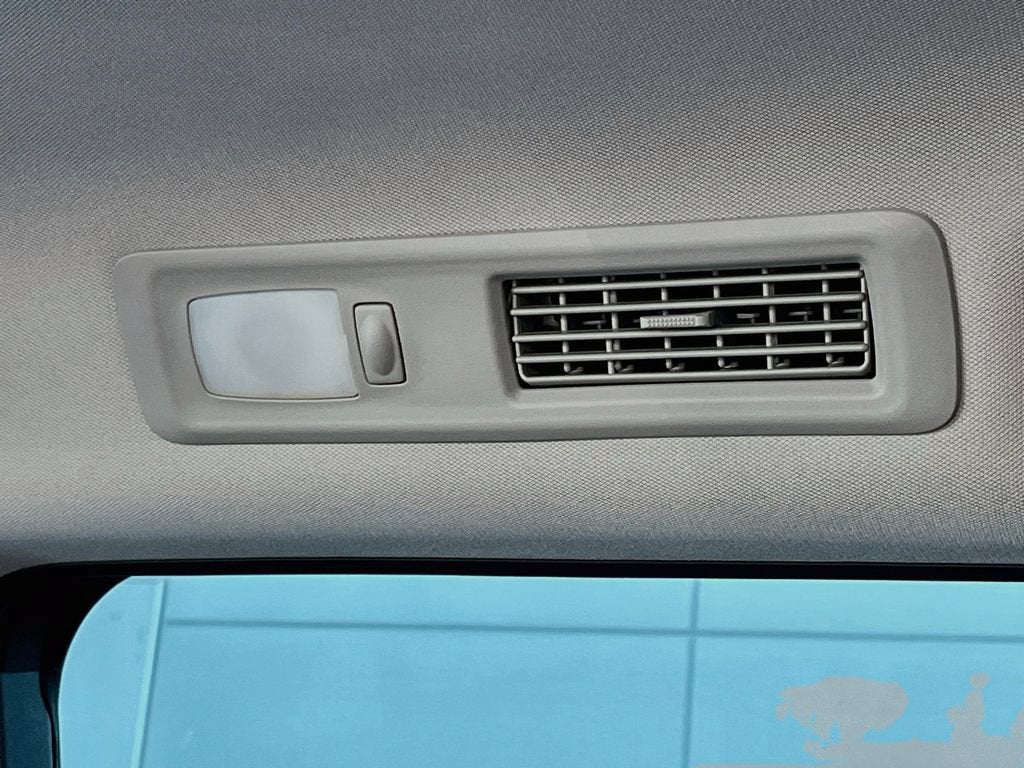2025 Nissan Pathfinder S
