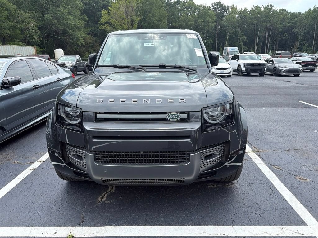 2024 Land Rover Defender Outbound