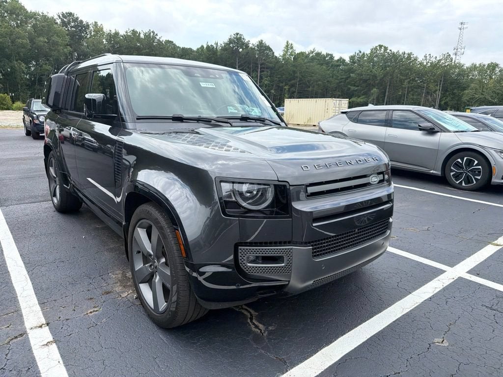 2024 Land Rover Defender Outbound