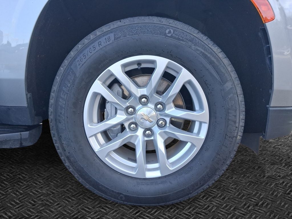2024 Chevrolet Suburban LS