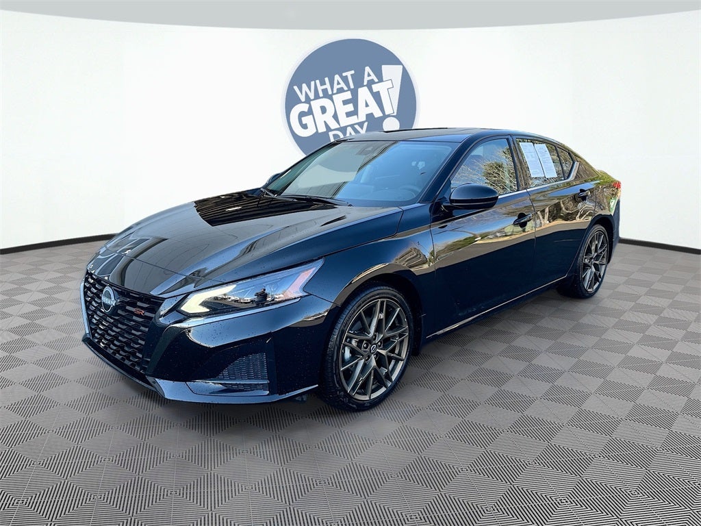 2025 Nissan Altima 2.5 SR