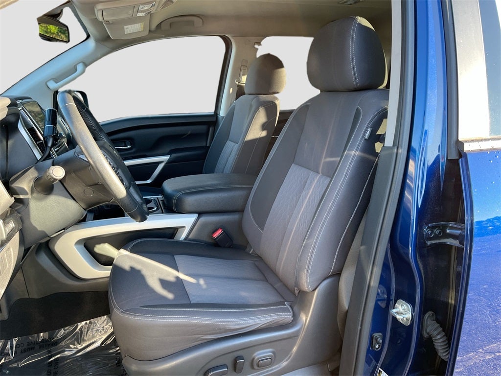 2021 Nissan Titan SV