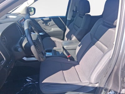 2024 Nissan Frontier SV
