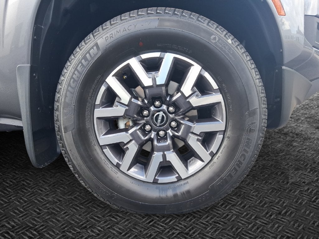 2027 Nissan Frontier SV