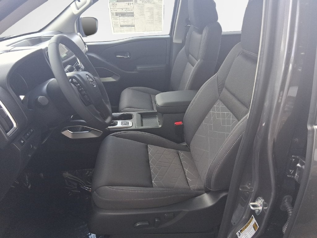 2027 Nissan Frontier SV