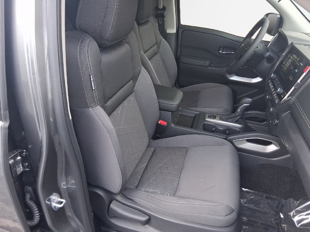 2027 Nissan Frontier SV