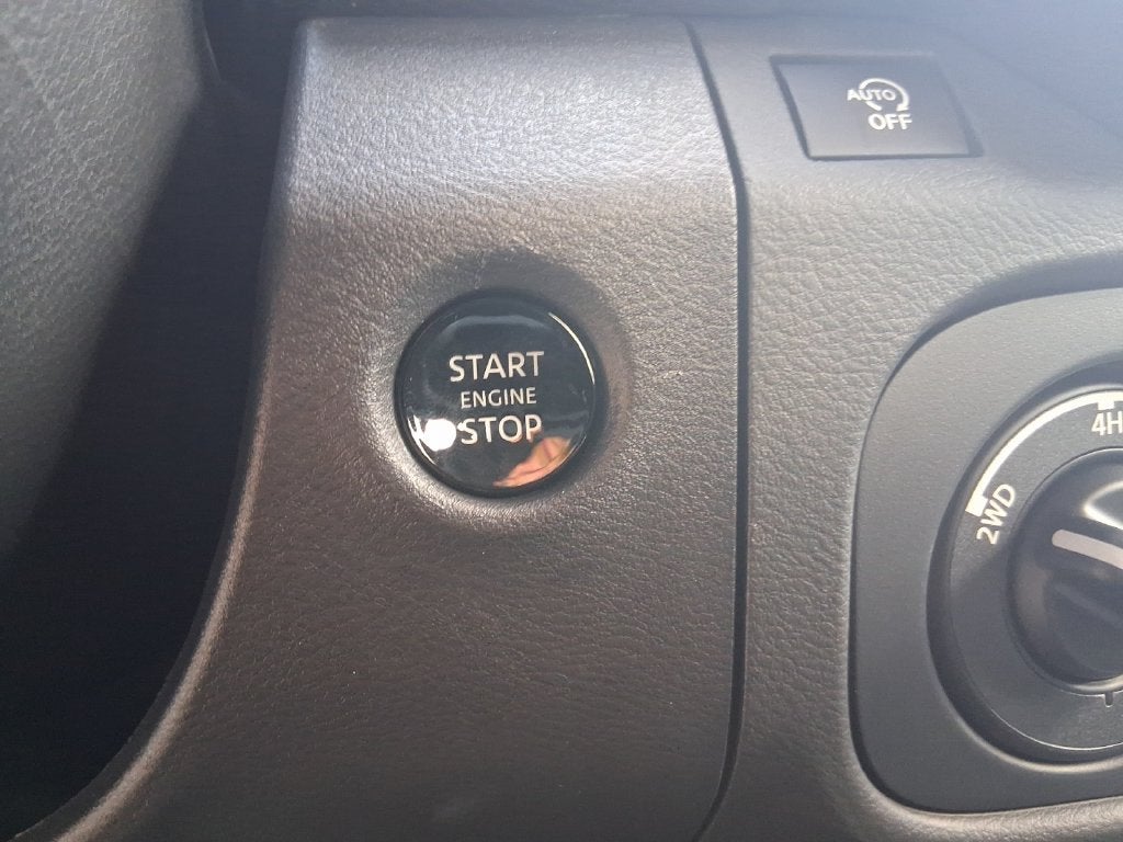 2027 Nissan Frontier SV