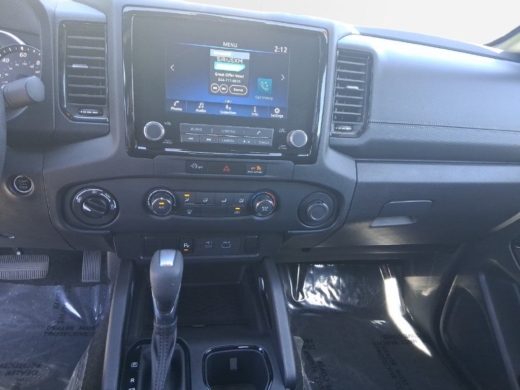 2023 Nissan Frontier SV