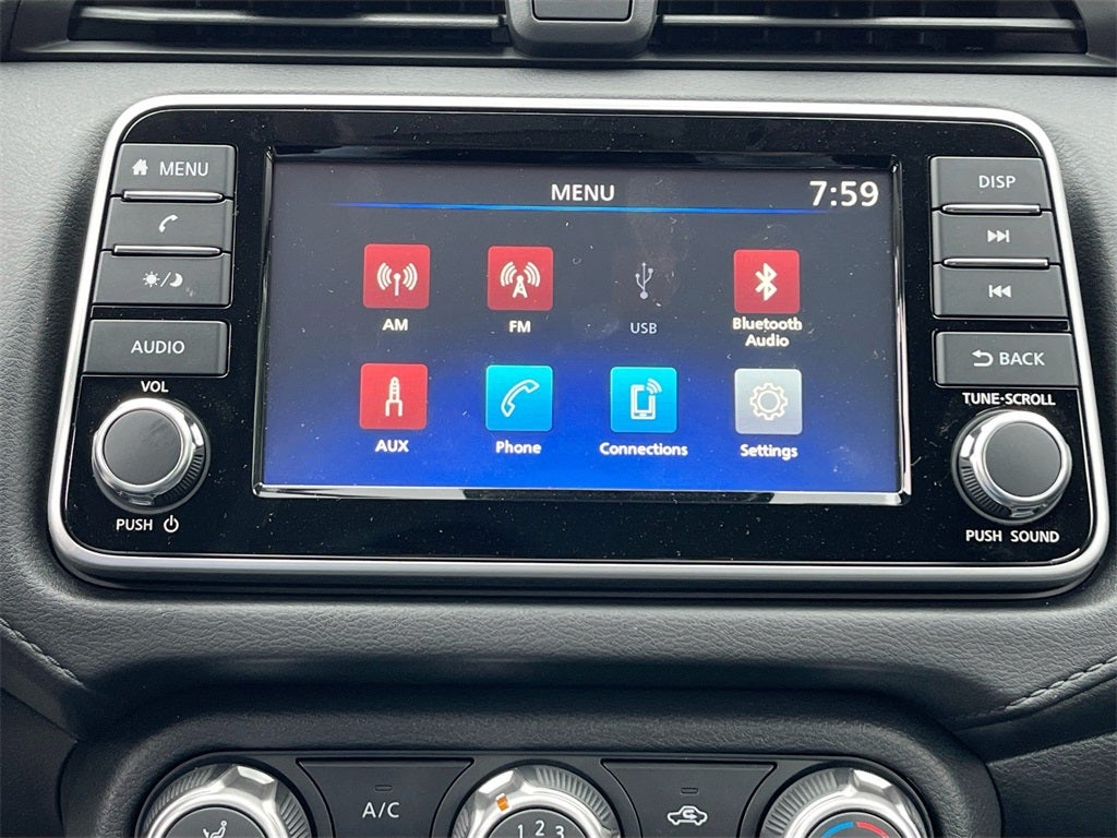 2025 Nissan Versa 1.6 S