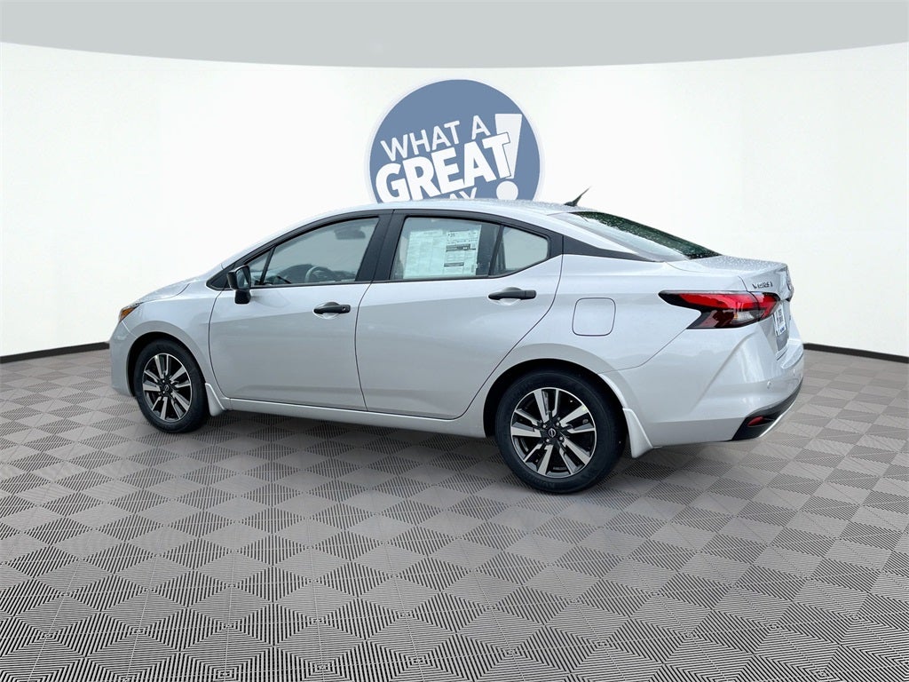 2025 Nissan Versa 1.6 S