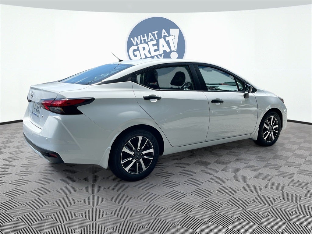 2025 Nissan Versa 1.6 S