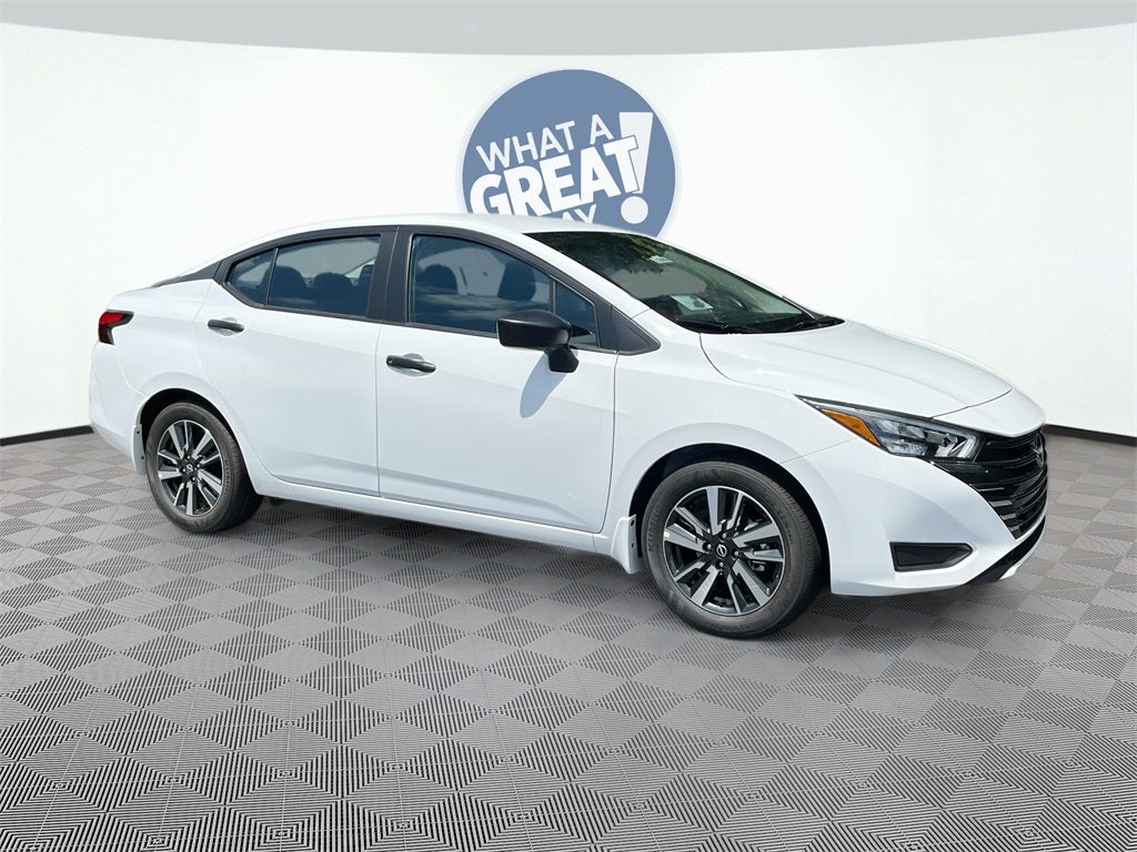 2025 Nissan Versa 1.6 S