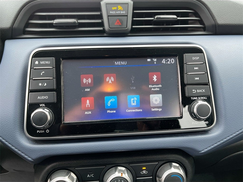 2023 Nissan Versa 1.6 SV