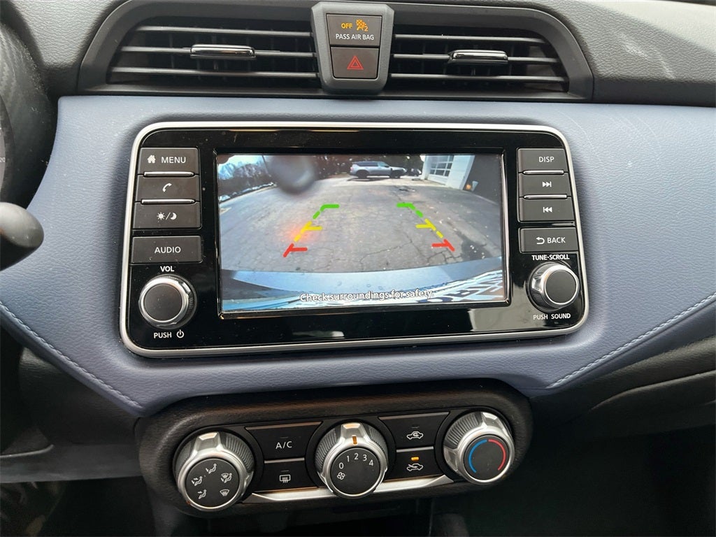 2023 Nissan Versa 1.6 SV