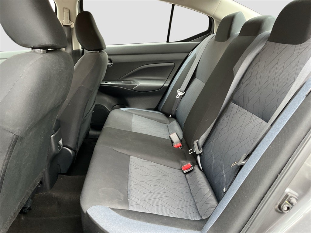 2023 Nissan Versa 1.6 SV