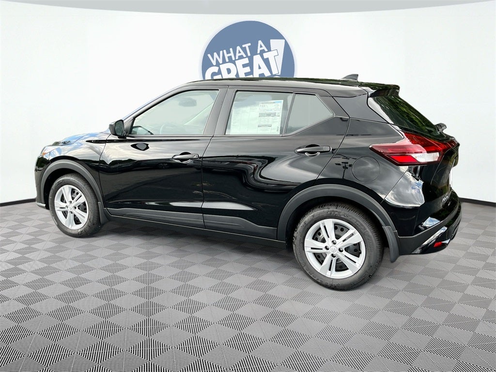2025 Nissan Kicks Play S