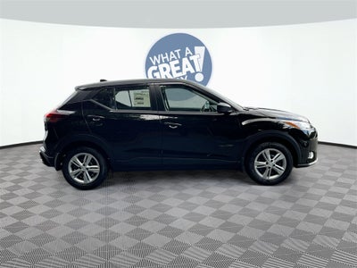 2025 Nissan Kicks Play S