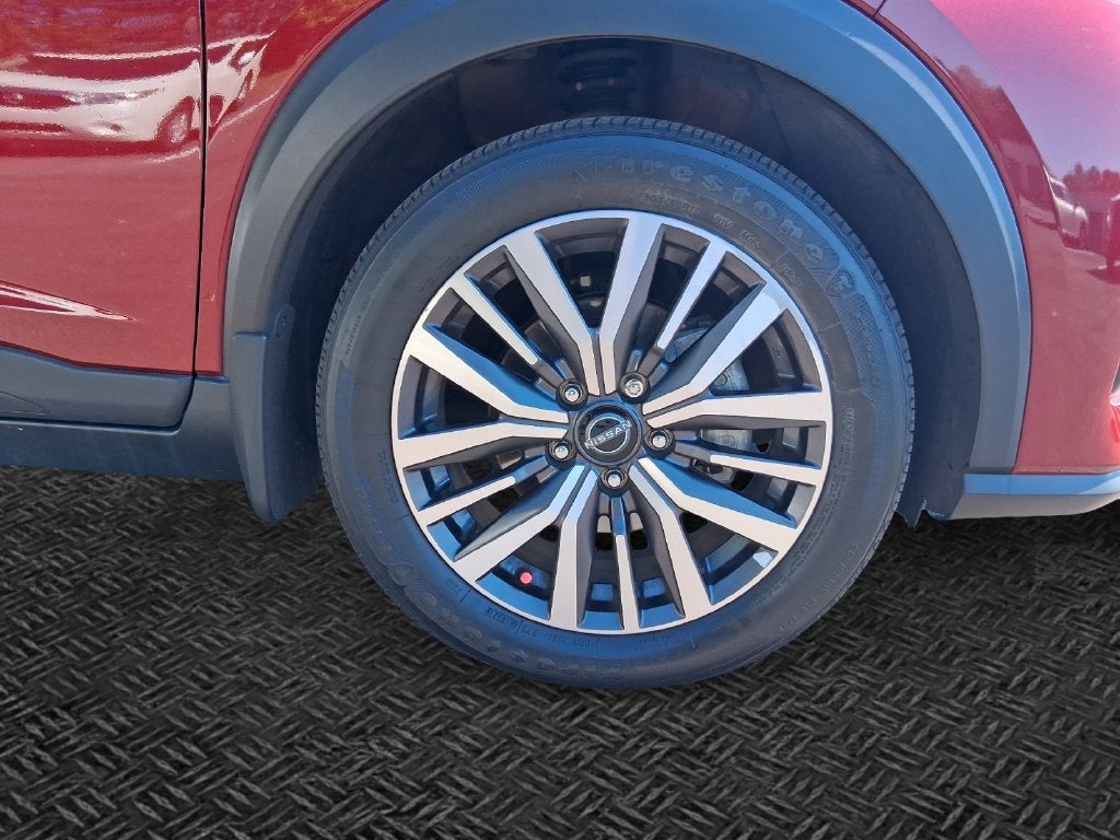 2022 Nissan Kicks SV