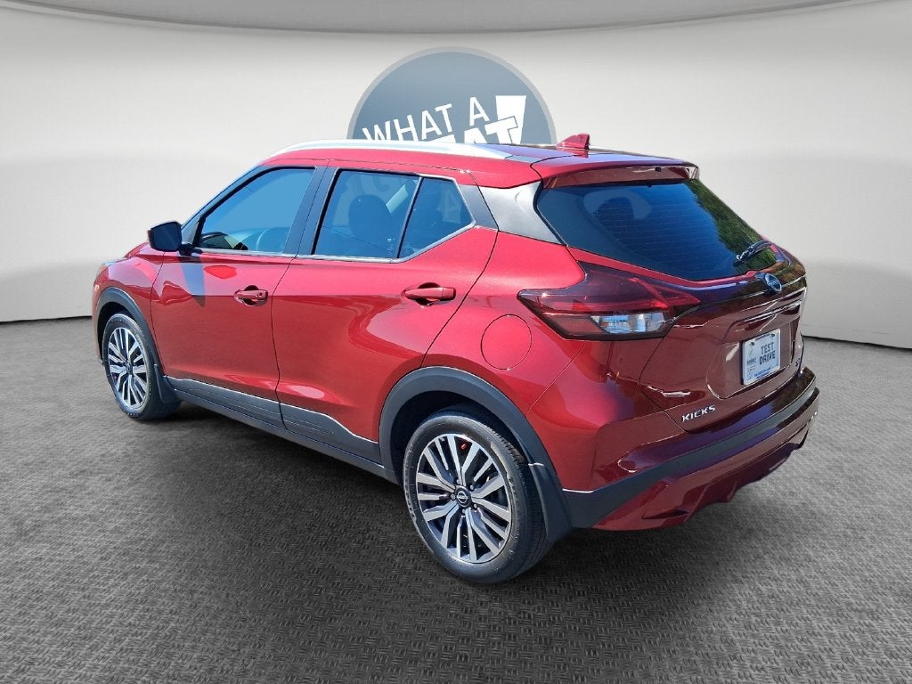 2022 Nissan Kicks SV