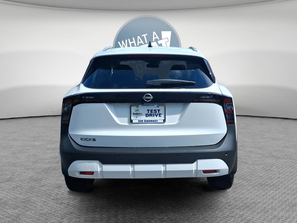 2026 Nissan Kicks SV