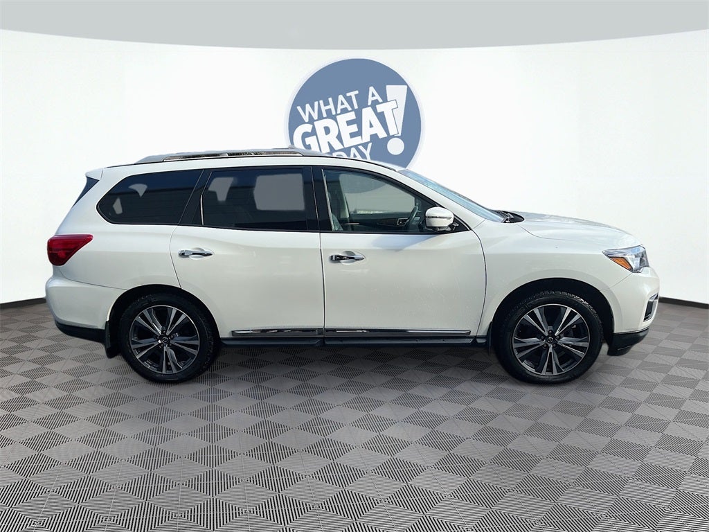 2020 Nissan Pathfinder Platinum