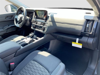 2025 Nissan Pathfinder S