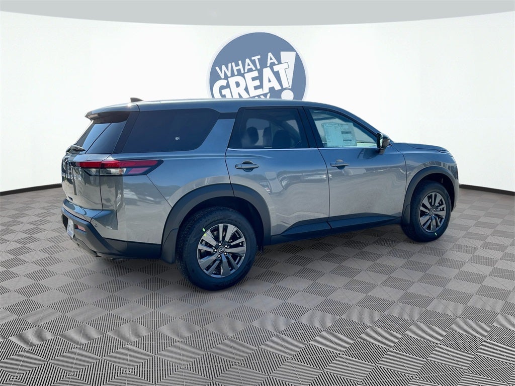 2025 Nissan Pathfinder S